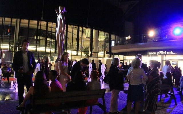 クロージングパーティー