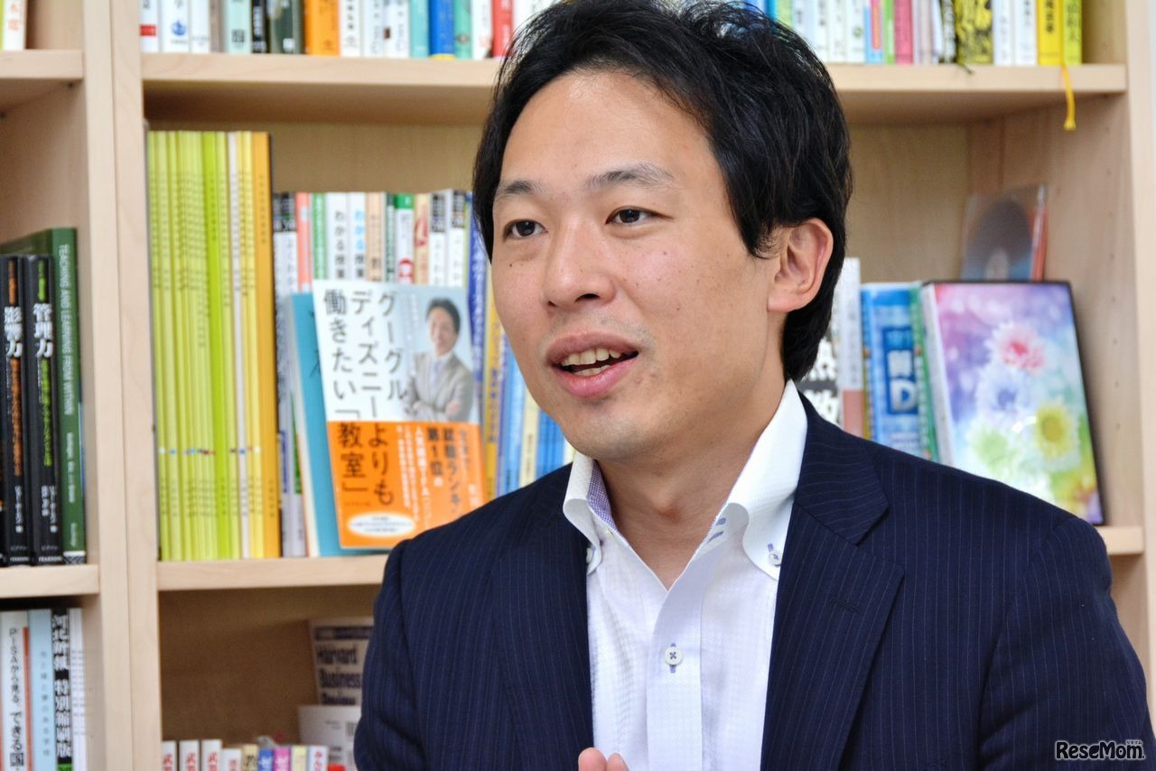 インタビューに応える松田氏