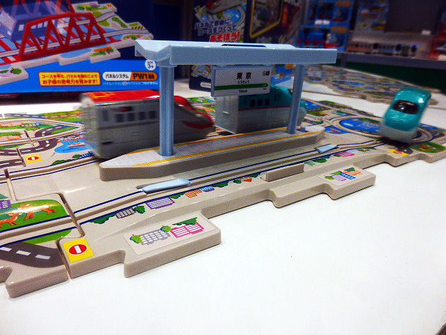 増田屋コーポレーション（東京都台東区）のパネルワールド