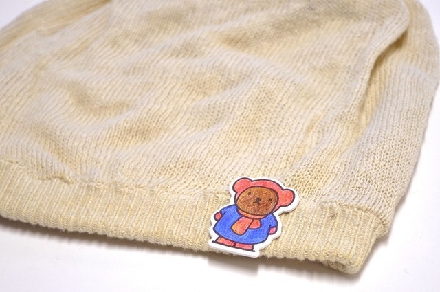 クリップの付け方を工夫すれば帽子にも留めることができる