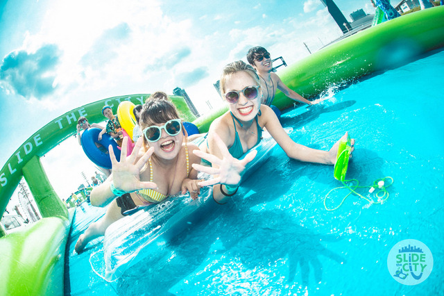 お台場に全長300mのウォータースライダーが出現！「スライド・ザ・シティ」第2弾開催