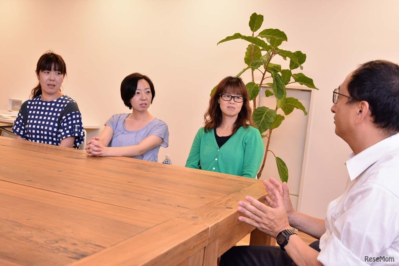 座談会のようす