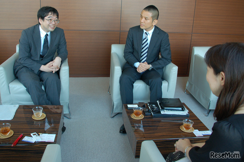 代ゼミタワーにてインタビューを実施