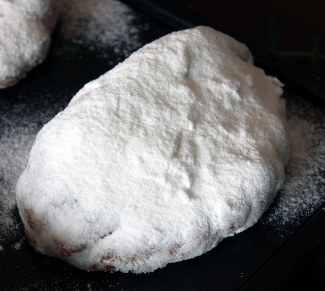 クリスマスブレッド「ボーネン・シュトーレン（2,268円）」