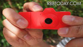 トイデジ、トウキョウトレーディング 「Swimming Fly Sominin」の撮影イメージ