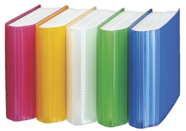 収容量に応じて背幅が伸びる