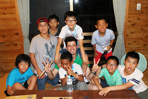 小・中学生対象ウィンターキャンプ…スキー場で留学生と生活　斑尾高原