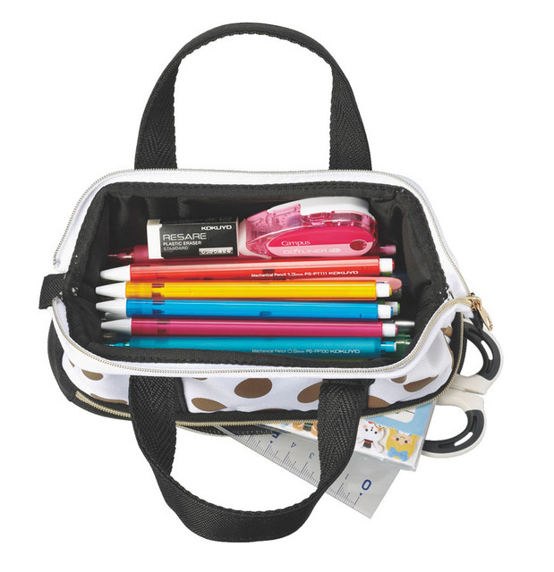 芯材が入っているので大きく開く