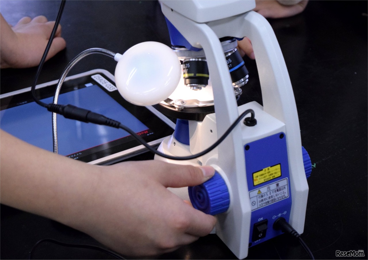 班のメンバーで話し合い、調整を行う