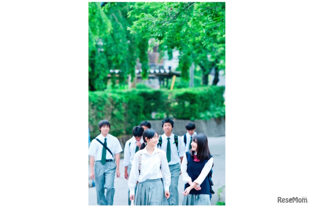 登校風景イメージ