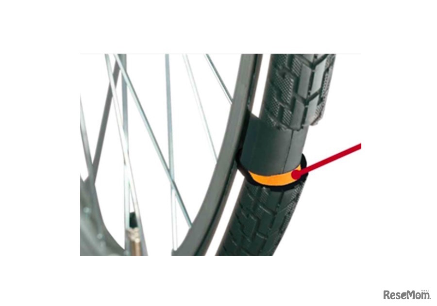 空気が抜けにくいバルブを使用した厚底タイヤ