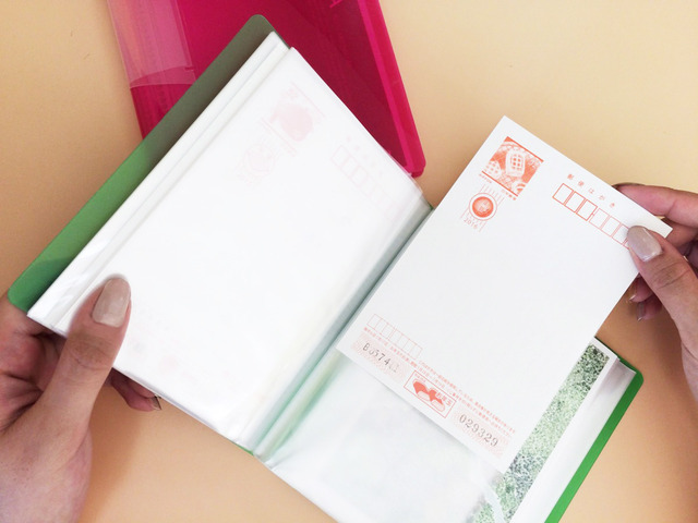年賀状もお手紙もすっきり片付けられるポストカードホルダー
