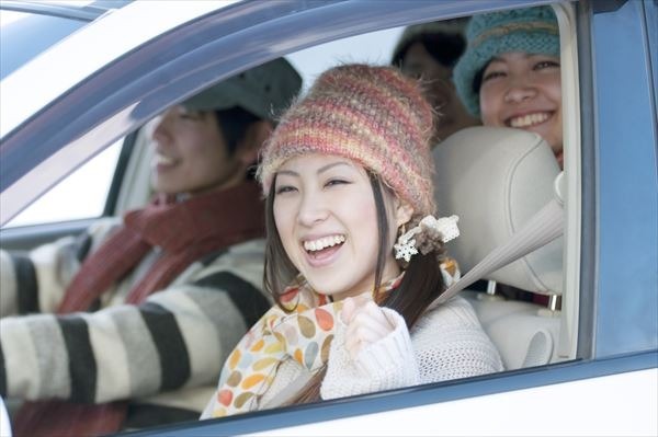 界では、旅先までの道中も旅の楽しみの一つと捉え、仲間と楽しめるドライブ旅を提案。