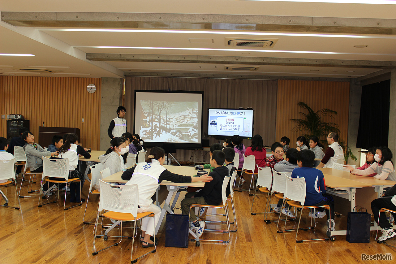 6班に分かれ、各班にDNPのTAが児童のフォローを行う