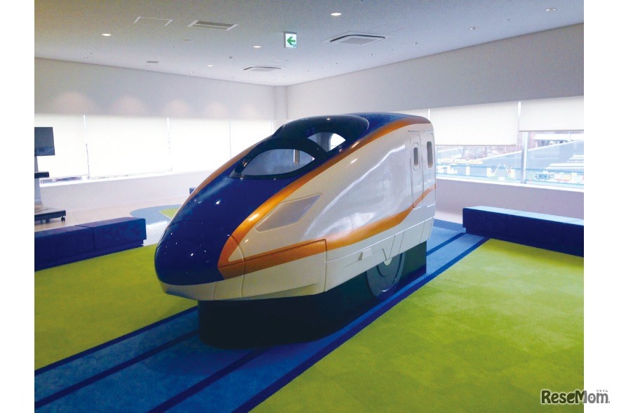 プラレールW7系かがやき大型遊具