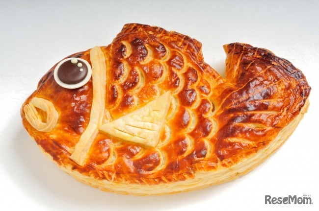 「おめで鯛パイ」　さくさくのパイ生地とこだわりフィリング　目はチョコレート？