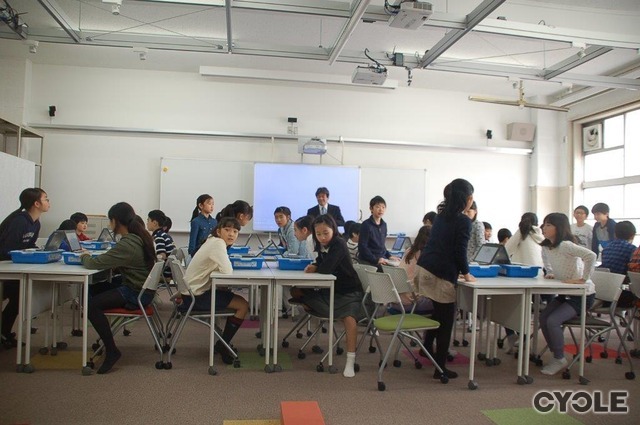 筑波大学附属小学校で「レゴ WeDo 2.0」を使った公開授業（2016年3月16日）