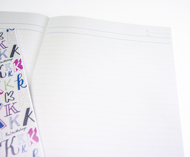 中身はA罫キャンパスノート。