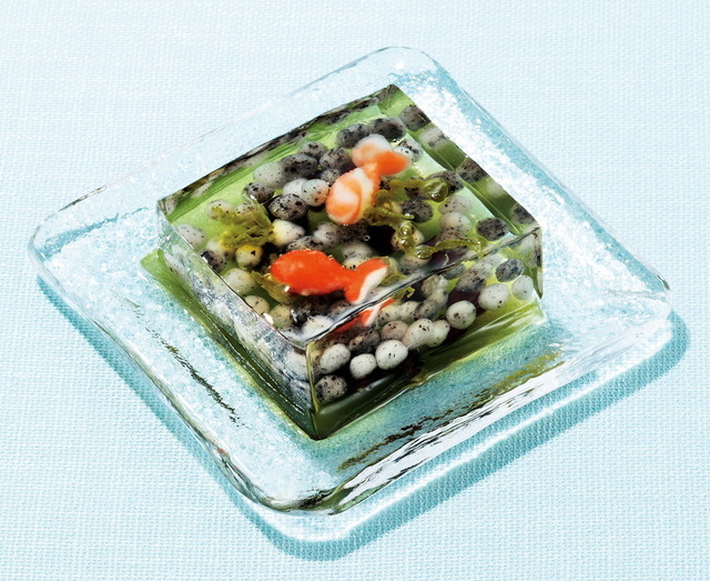 〈KITAYA六人衆〉あかいべべ（2個入900円）