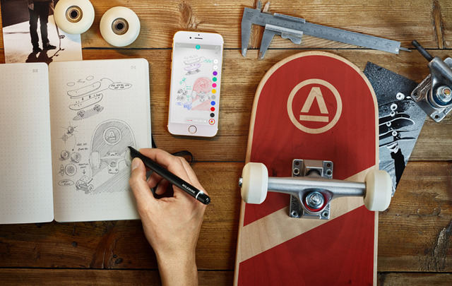 モレスキンがアプリケーションと連動して手書きのデータを瞬時にデジタル化する「モレスキン スマートライティングセット」（2万6,100円）を発売