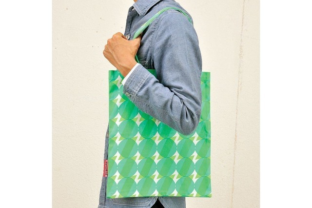 320×20×390mm（有効内寸約315×15×385mm）