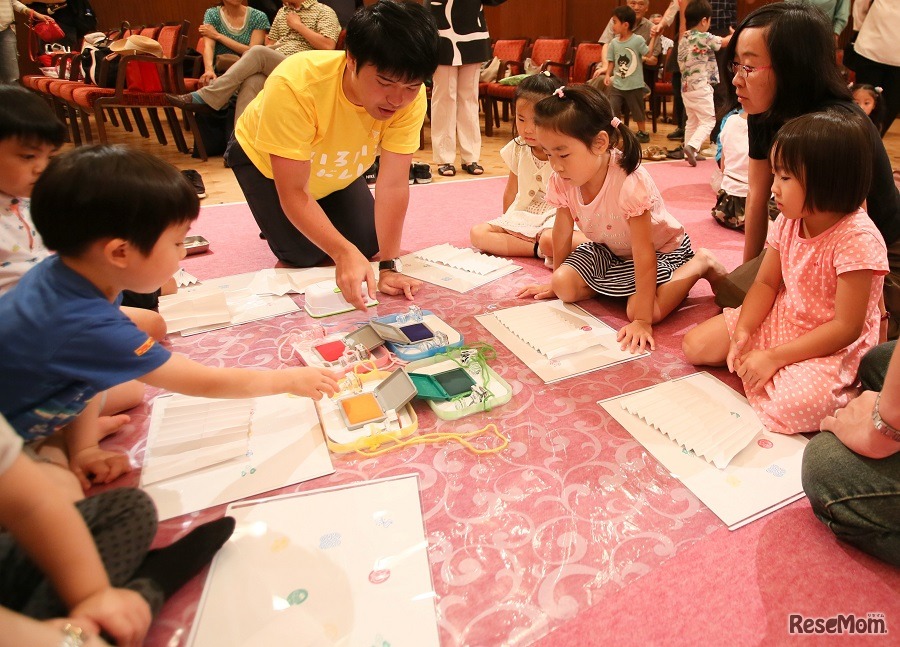 2015年のワークショップのようす　（写真提供：サントリーホール）