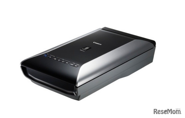スキャナーの例（キヤノン製「CanoScan 9000F Mark II」）