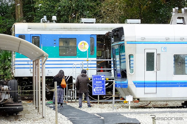 千葉県いすみ市の「いすみポッポの丘」にある千葉モノレール1000形