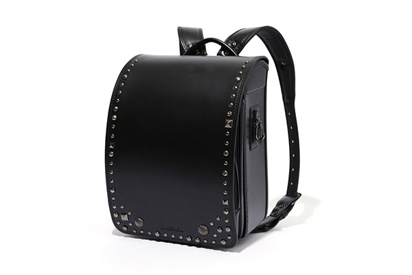 ディーゼル キッズが限定100個の日本限定ランドセル（16万5,000円）の受注受付を開始