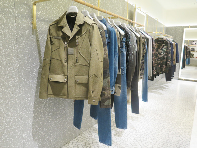 ヴァレンティノが都内初の旗艦店を表参道にオープン