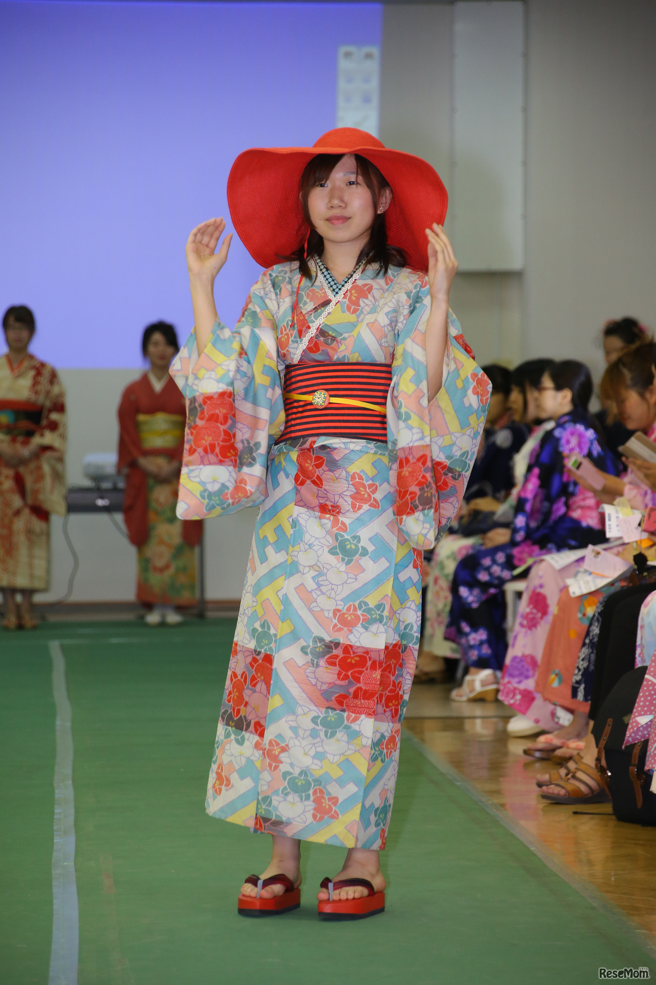 大胆な柄が流行した大正時代の着物（撮影：市原達也）