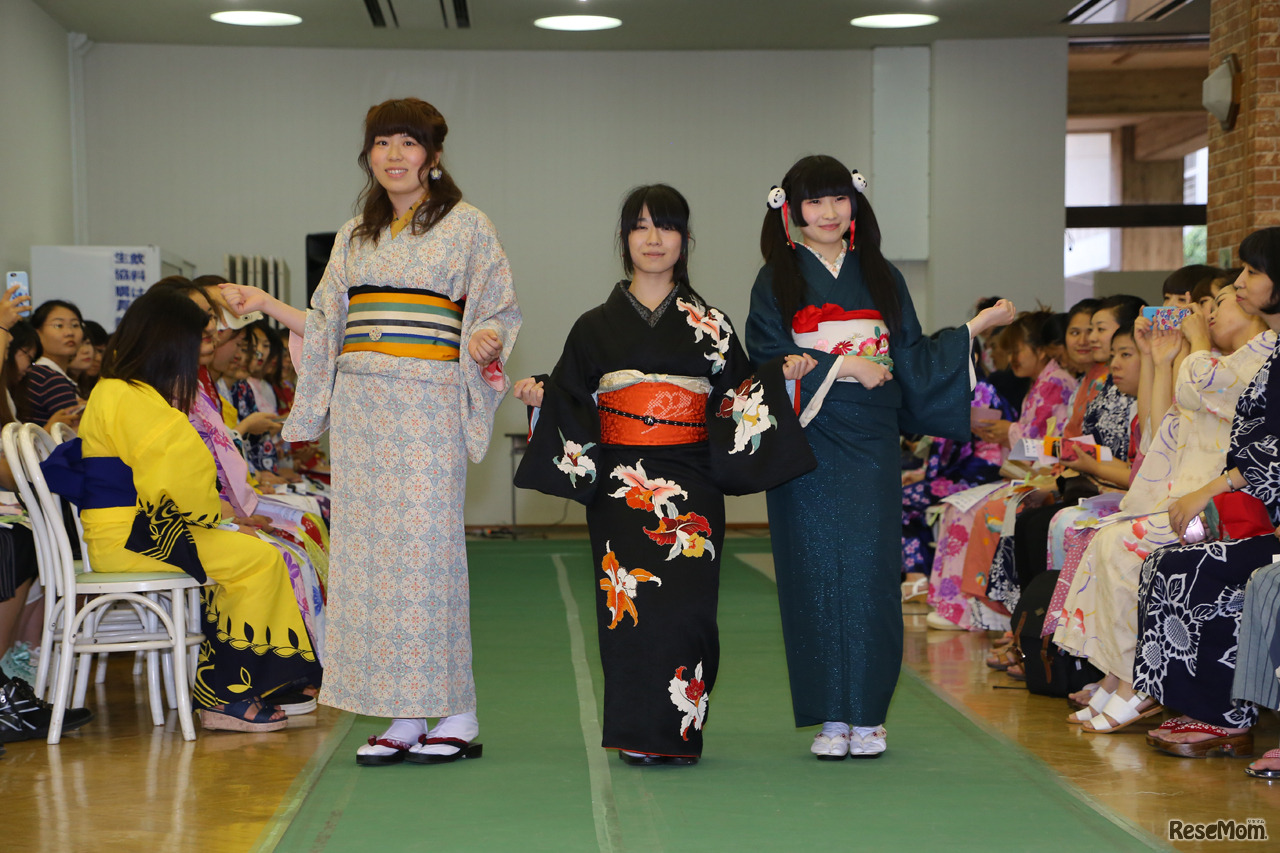 昭和後期の着物。四季にとらわれない柄や色の着物が流行した（撮影：市原達也）