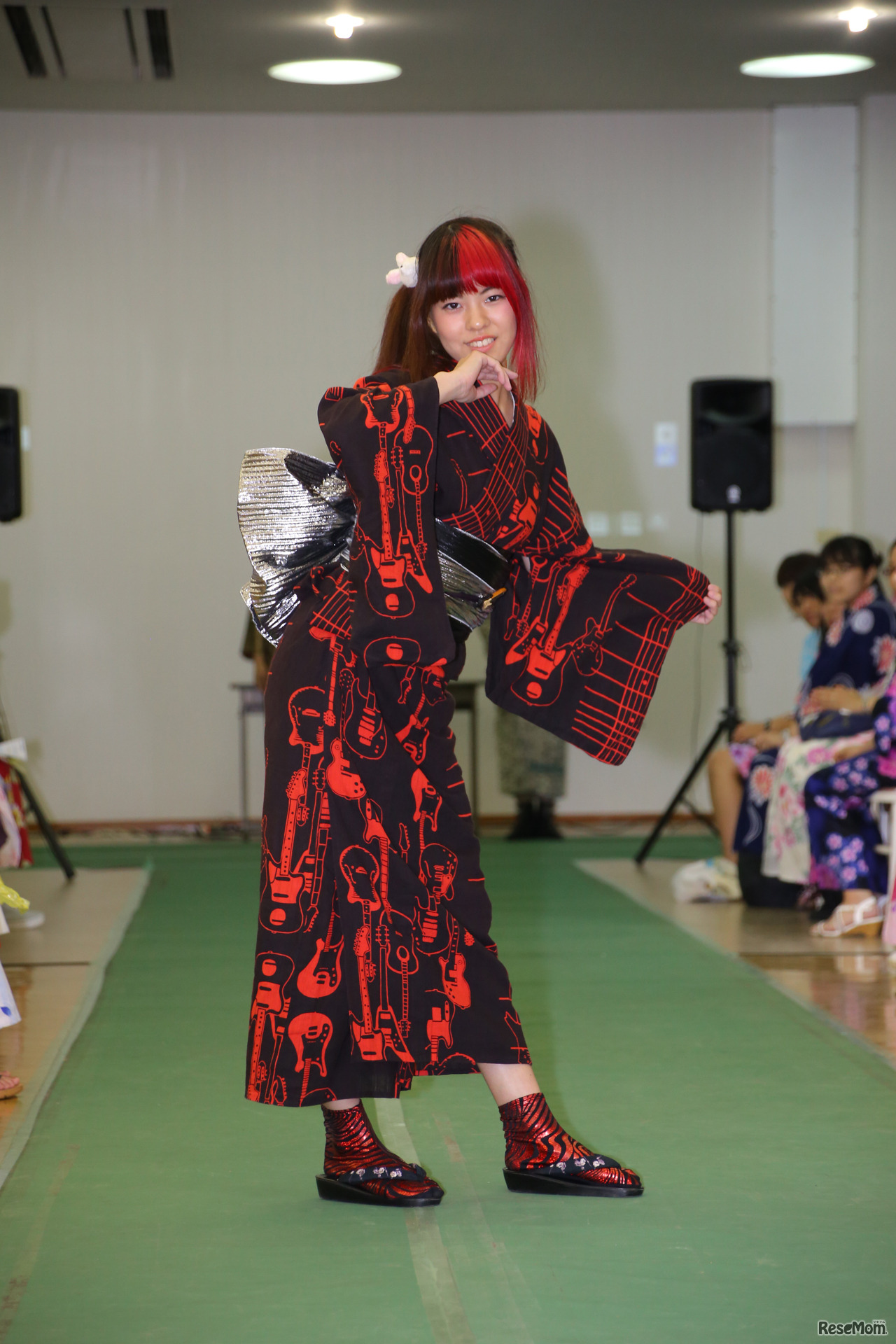 未来の着物（撮影：市原達也）