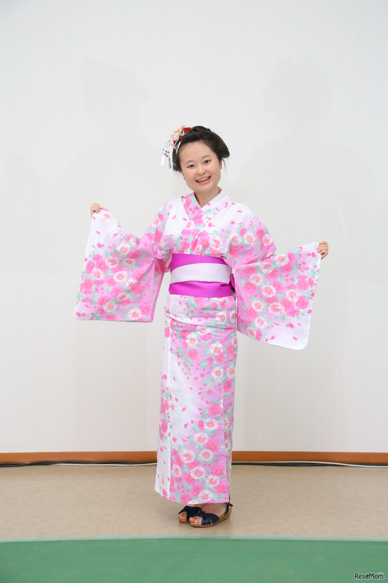 MCを務めた、メディアコミュニケーション学科の吉垣育美さん。学内の番組MClipのキャスターも務めている（撮影：市原達也）