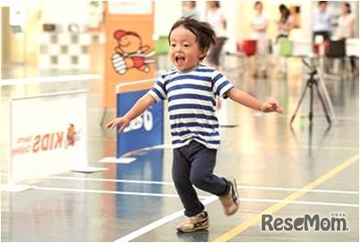 月齢に応じて運動能力のレベルを分析「やる気を引き出し、カラダを動かす楽しさを実感」