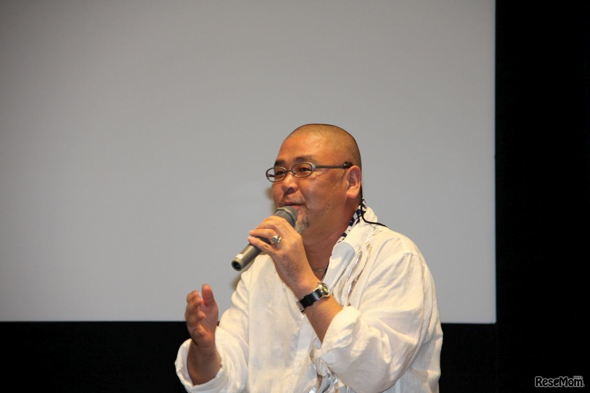 作家・アーティスト 野老朝雄氏≪撮影：中尾真二≫