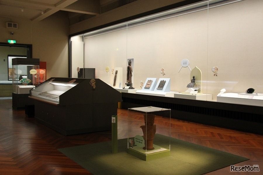 「親と子のギャラリー 美術のうら側探検隊」では作品の秘密に迫る 画像提供：東京国立博物館