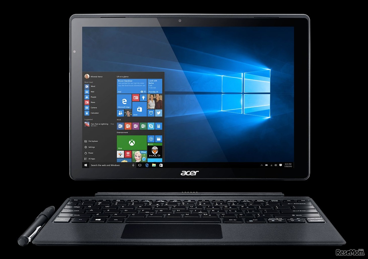 キーボードはマグネットにより本体と簡単に分離できる