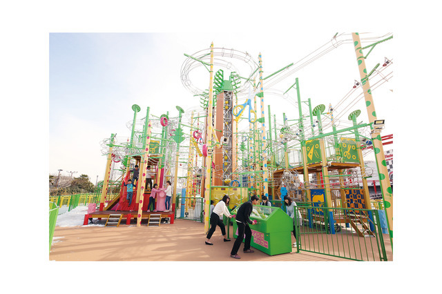 全長560メートルの巨大コースで、さまざまなミニゲームができる「ちえくらべ『たまゴロ―』」