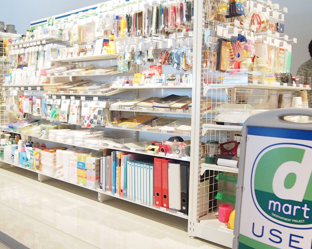 コンビニという業態にUSEDが新鮮。（「雑貨展」にて）