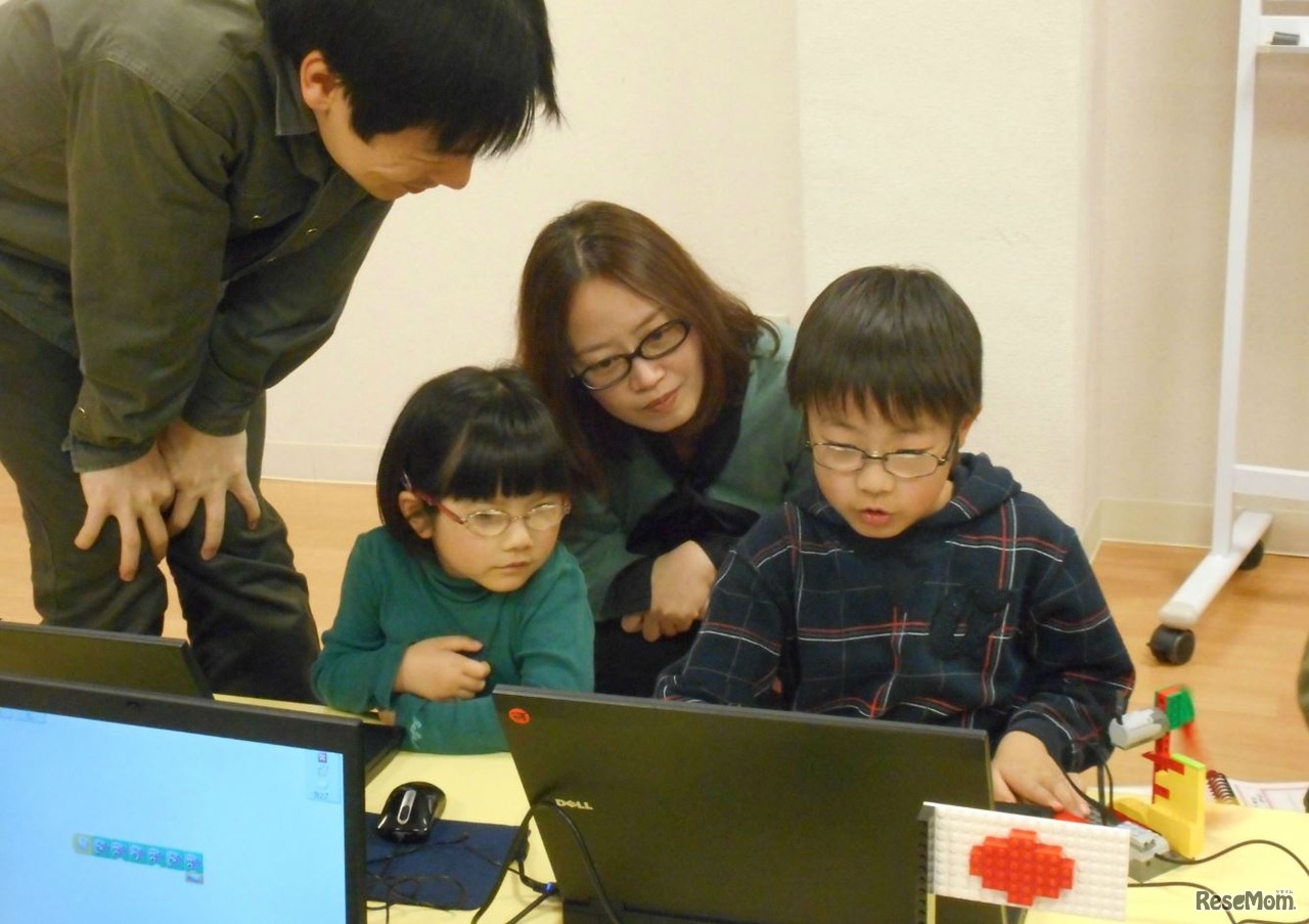 レゴロボPK対決　親子で参加