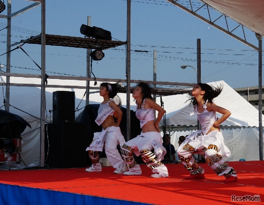 「全国キッズダンスフェスティバル決勝大会」を開催する