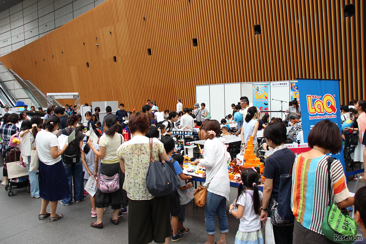 ロビーギャラリーで人気を集めていたブロック玩具「LaQ（ラキュー）」のブース