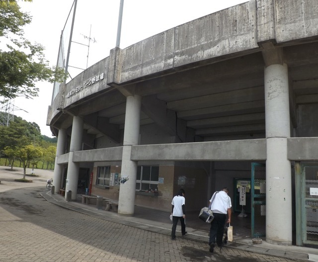 岐阜ファミリーパーク球場外観