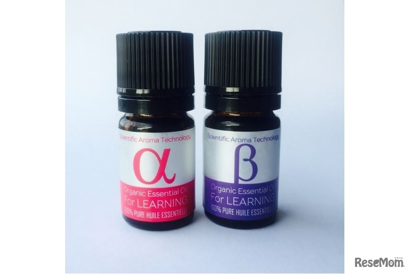 集中力を高めるブレンド「Daytime」（左）と脳の疲れを取るブレンド「Nighttime」（右）