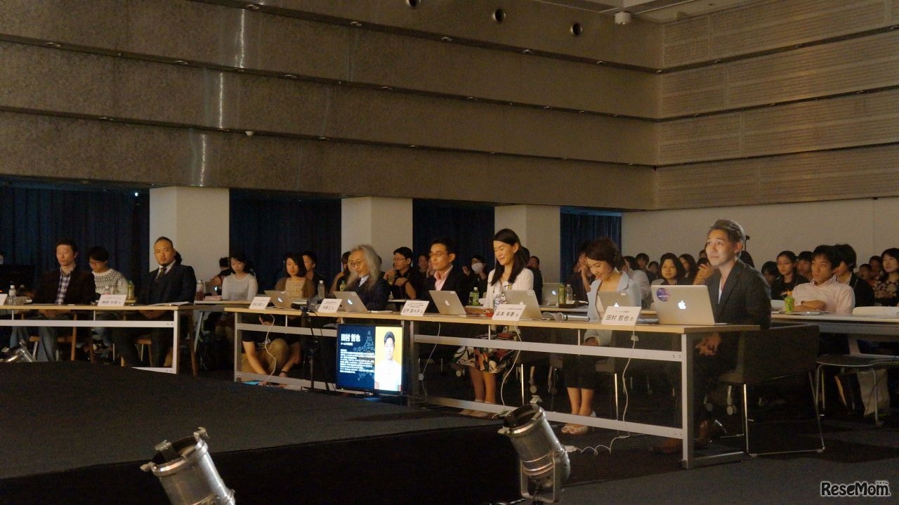 審査員は真正面で採点