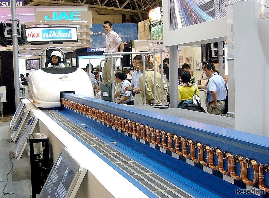 リニアモーターカーに無料で試乗できる