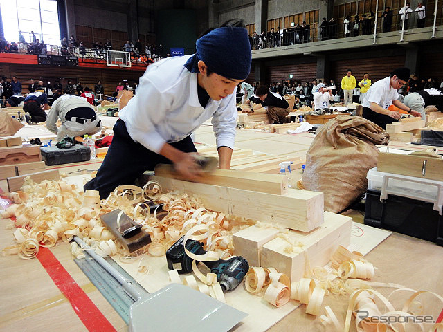 技能五輪全国大会（10月21～24日）　「建築大工」競技