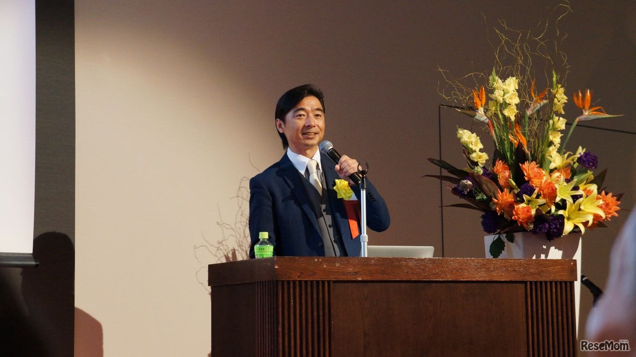 熱弁を振るう中川氏