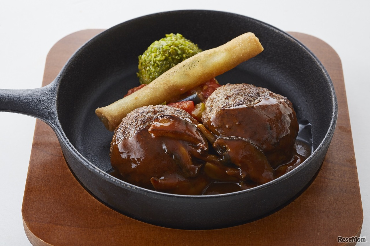 メインディッシュ（お子さま用）ハンバーグステーキ ライナスのグレートパンプキン　コロッケ添え ハヤシソース